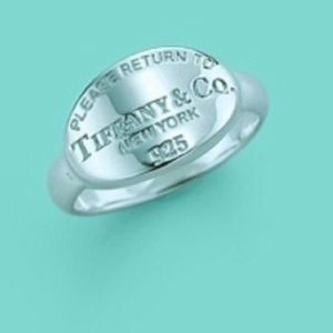 Tiffany & Co Return to Tiffany Silver Oval Ring 7